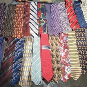 Classic Men's Tie Collection, Lot Of 22 Mostly Silk Name Brands
